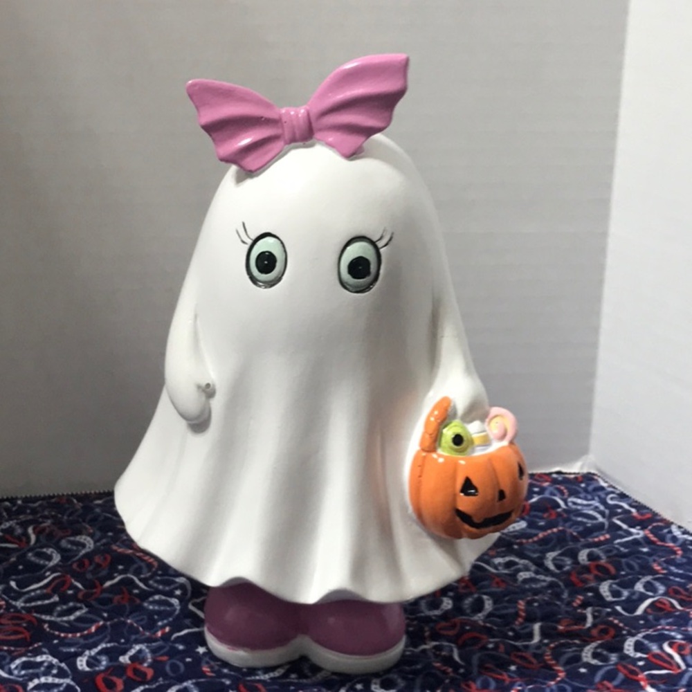 Summerween Halloween ghost pink bow holding jack o lantern figure